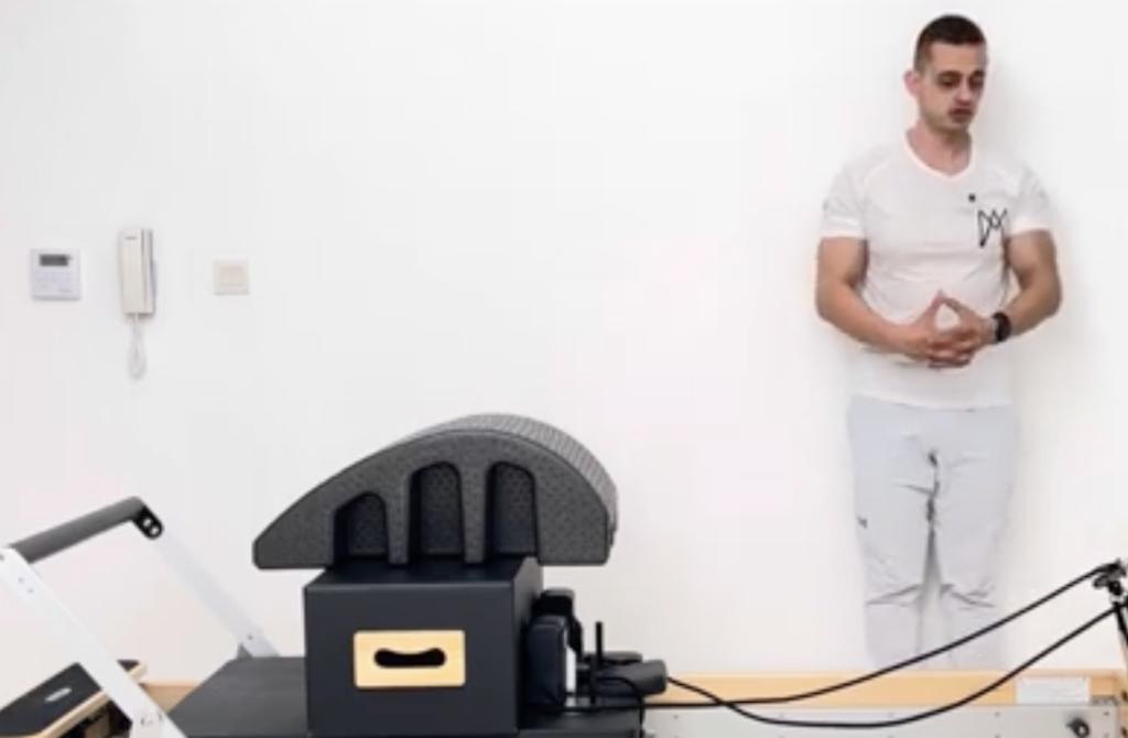 22. PREACHER BICEP CURLS | ARC ON SHORT BOX