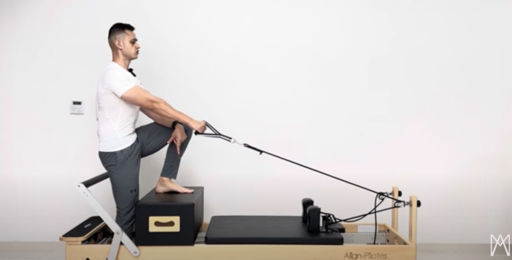 42. STEP UPS - TO CLOSE GRIP ROWS